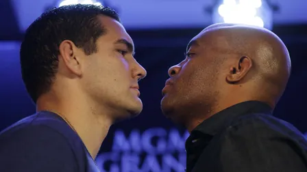 Anderson Silva e Weidman relembram momento inusitado antes de luta histórica
