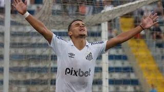 Santos vence São Raimundo-RR na Copinha em jogo com homenagens a Pelé