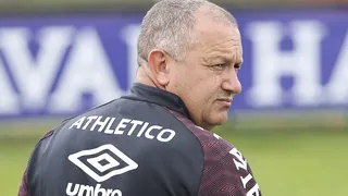 Com técnico dos aspirantes, Athletico terá jovens contra o Sport; veja relacionados