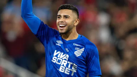 Mudança no gol: Athletico deve ter Mycael titular contra o Cruzeiro pelo Brasileirão