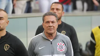 Luxemburgo usa Data Fifa para dar respiro ao elenco e deixar Corinthians ajustado