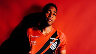 Lateral colombiano é o terceiro reforço do Athletico para 2025