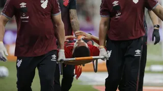 Atacante Vitor Roque tem lesão grave constatada após exames