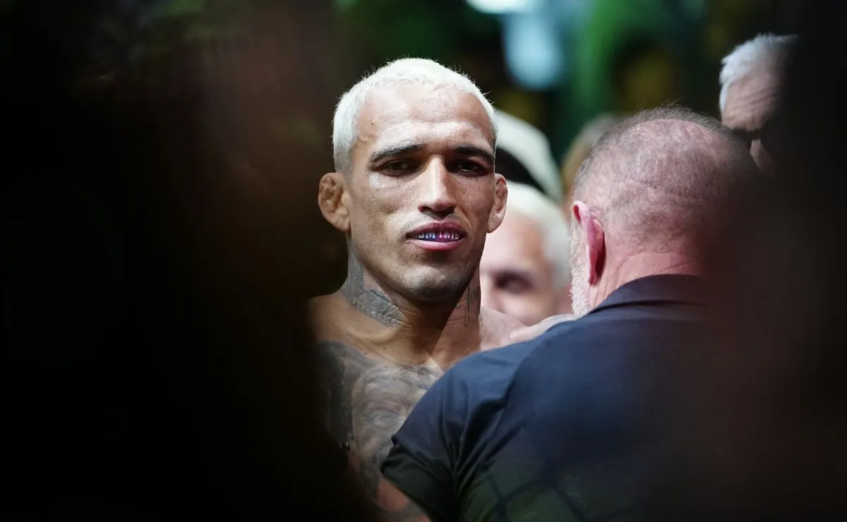 Charles do Bronx antes da luta contra Max Holloway pelo cinturão BMF do UFC