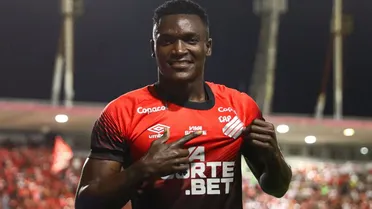 Athletico dá novo alento na Série B e Coritiba frustra a torcida com seus atacantes