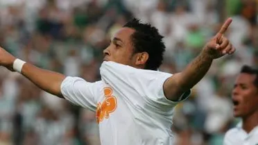 Estreia dá esperança e mostra deficiências no Coritiba