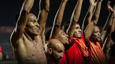 Quase rebaixado e gerente como técnico: como chega o Pouso Alegre contra o Athletico