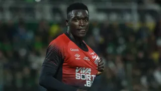 Viveros assume artilharia do Athletico na Série B e vira meme nas redes