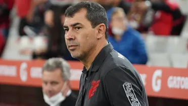 Athletico reencontra técnico demitido após 21 dias de trabalho