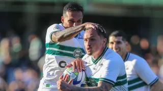 Ex-Coritiba decide pausar carreira e rescinde com rival pelo acesso