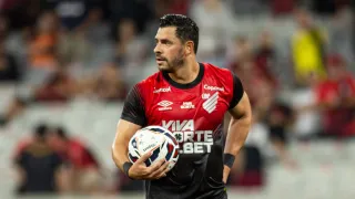 Athletico: Giuliano revela como elenco reagiu às fortes cobranças de Petraglia