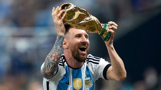 Van Gaal diz desconfiar de armação para Messi ser campeão do mundo