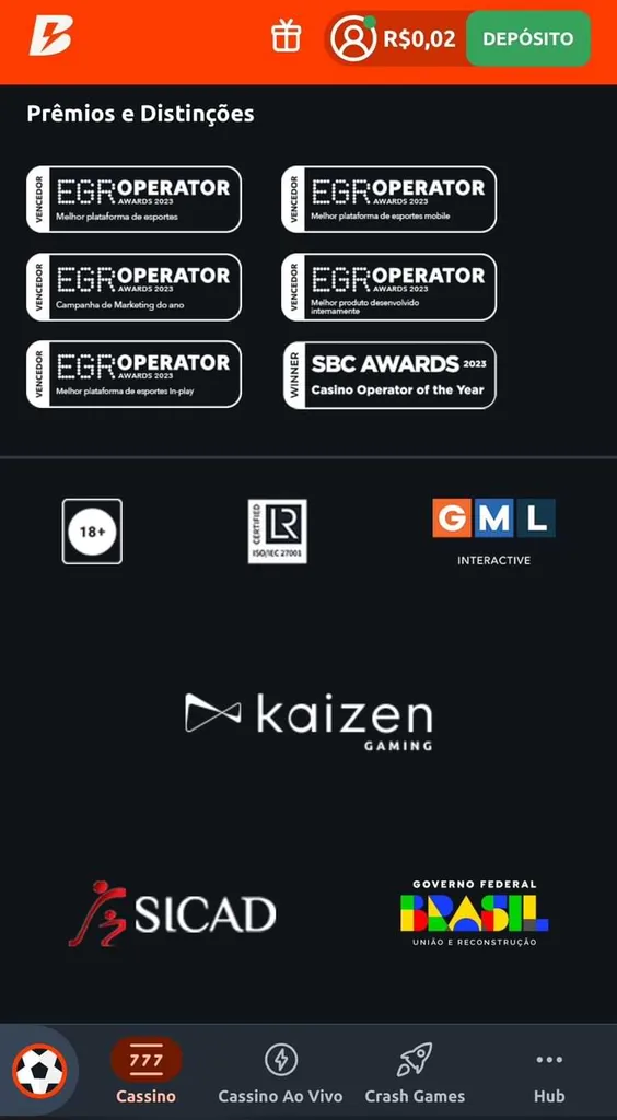 Rodapé do cassino Betano com selos de prêmios e distinções, além de alertas de jogo responsável e logo do governo brasileiro.
