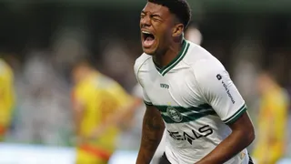 Coritiba joga mal, mas consegue primeira vitória na Série B