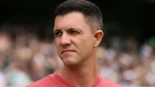 Athletico: Barbieri confirma futuros de Thiago Heleno e Pablo e detona juiz do Atletiba