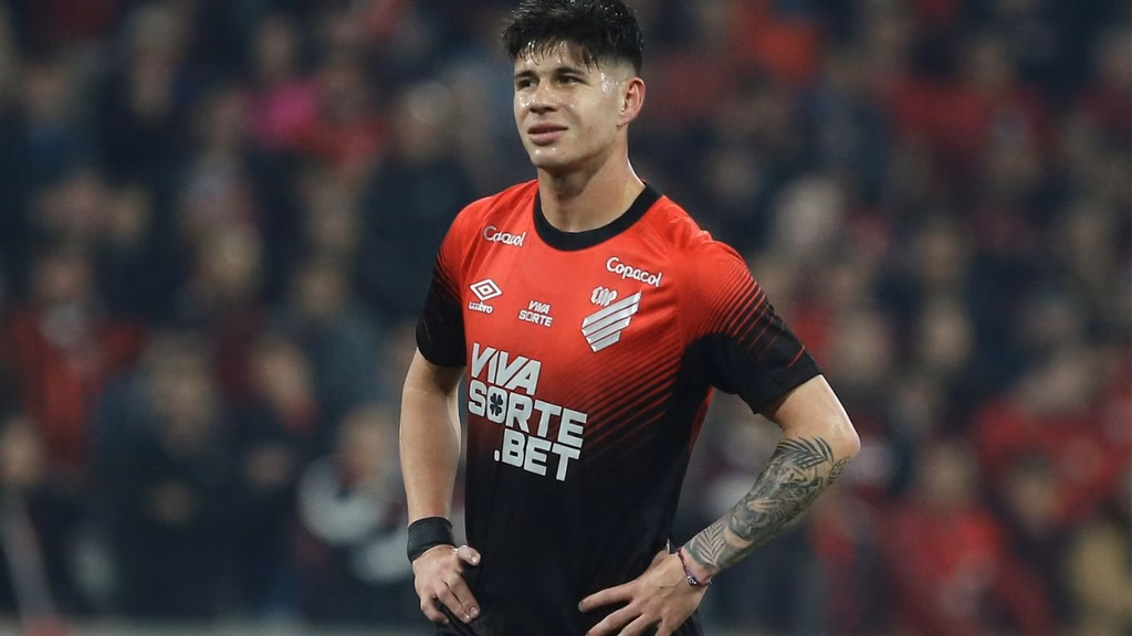 O meia argentino Bruno Zapelli durante Athletico x São Paulo, pela Copa do Brasil.