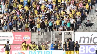 António Oliveira não dá rumo ao Coritiba. Cascavel: 3×1