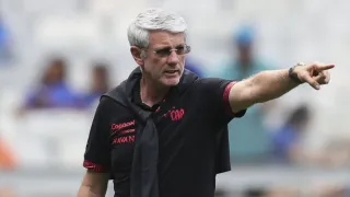 “Olhar de lupa”: Odair liga alerta no Athletico antes do clássico com o Coritiba