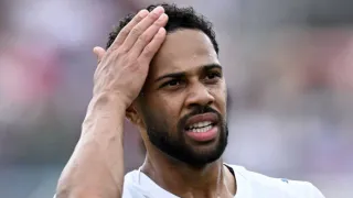 Renan Lodi é flagrado em estádio de gigante brasileiro e aumenta especulação