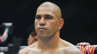Poatan continuará nos pesos-pesados? Brasileiro faz revelação após derrota no UFC