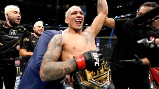 Charles do Bronx explica preferência por nocaute em Topuria no UFC 317: “Só quero vencer”