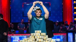 Americano de 25 anos é campeão mundial de poker e leva R$ 25 milhões