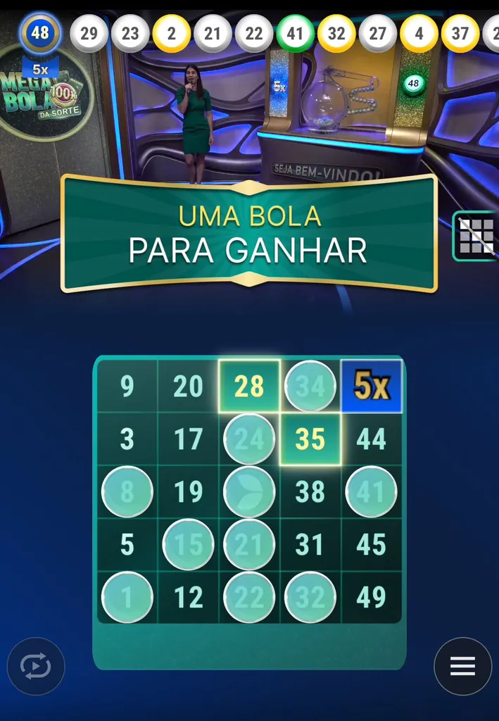 Jogo de bingo online Mega Bola da Sorte com cartela faltando uma bola para completar a linha.