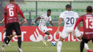 Athletico comete erros, só empata com o Caracas e decepciona na estreia
