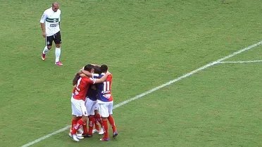 Paraná invicto em clássicos em 2013