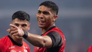 Athletico recebe o Operário em busca de voltar ao G4; veja as escalações