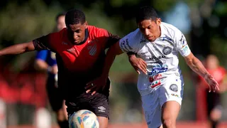 Athletico e Coritiba tropeçam nas semifinais do Paranaense Sub-20