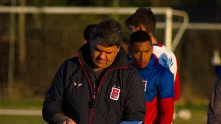 Escalação do Paraná: Técnico interino deve mudar time contra o Oeste