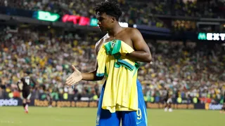 Seleção tenta blindar Endrick em alerta por comparações “malucas” com Pelé