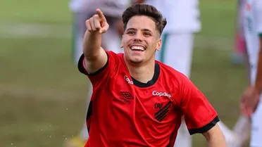 Coritiba mira promessa revelada pelo Athletico para 2026