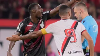 Athletico peca pela soberba e Odair merece puxão de orelha