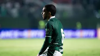 “Se arrasta em campo”: Rival de Athletico e Coxa pelo acesso entra em crise
