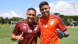 Vitor Roque e Mycael são liberados da seleção sub-20; zagueiro do Coxa é chamado