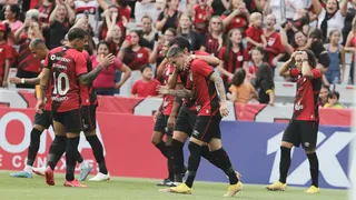 Líder, Athletico vence o Maringá e segue invicto no Campeonato Paranaense
