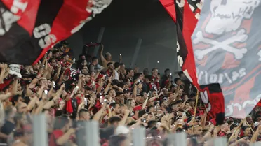 Por que o milionário Athletico não tem dinheiro para um técnico de ponta?