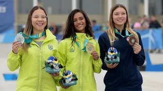 Brasil faz dobradinha com Rayssa Leal e Pâmela Rosa no skate street feminino do Pan de Santiago