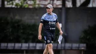 Diego Aguirre fala pela primeira vez após ser demitido pelo Santos