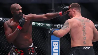 UFC 309: Jon Jones vence Miocic por nocaute e descarta aposentadoria