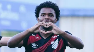 Athletico supera o São Paulo e encara time argentino na final do Mundial de Clubes Juvenil
