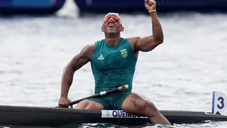 Isaquias faz ótimo fim de prova e conquista a prata na canoagem C1 1000 m