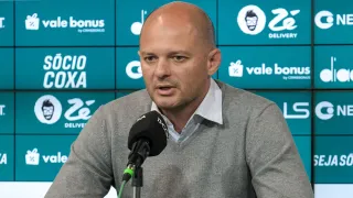 Coritiba negocia saída de reforço que sequer entrou em campo na Série B