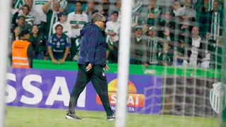 Guto defende trabalho e diz que não teme demissão no Coritiba