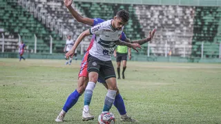 Vitória suada expõe dependência do Coxa por veteranos e carência no elenco