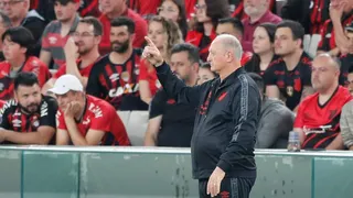 Felipão ressalta resgate de “espírito competitivo” do Athletico após vitória no Atletiba