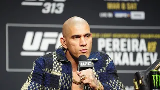 Rival de Poatan surpreende com análise positiva: “Estrela no UFC”