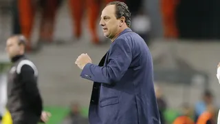 Estreante no Bahia, Rogério Ceni se solidariza com goleiro do Coritiba após falhas